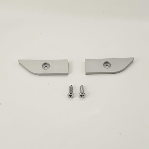 Caches plombs inférieurs