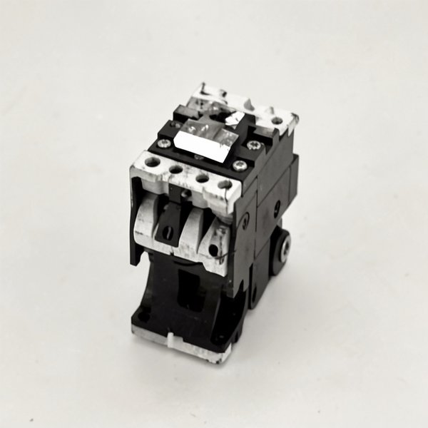 Contacteur 3, 6, 9 kW