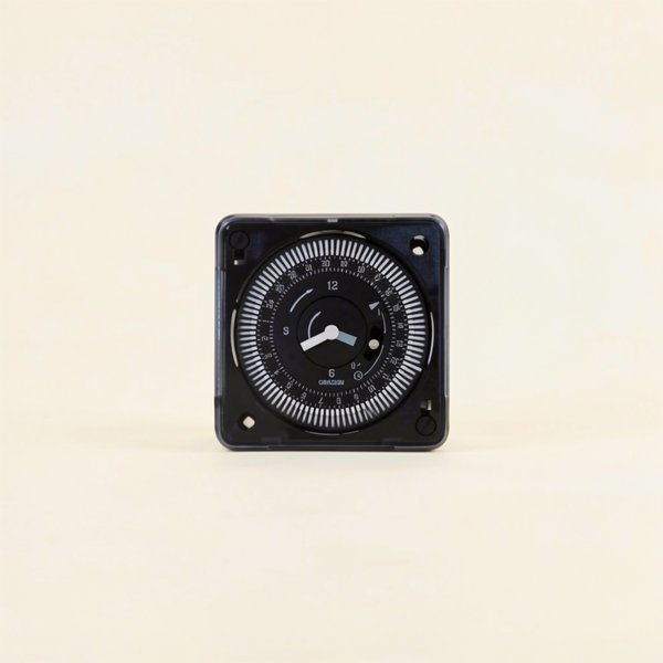 Horloge à encastrer avec réserve de marche
