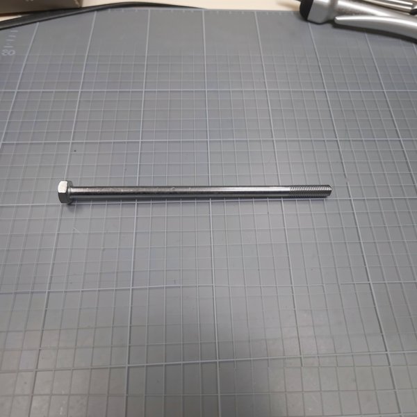 Vis de fixation de tube